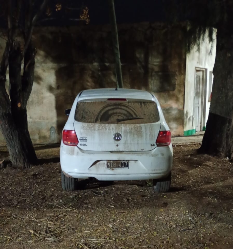 Santa Sylvina: dos aprehendidos, un arma y un auto secuestrado en investigación por ataque a un adolescente Santa Sylvina: dos aprehendidos, un arma y un auto secuestrado en investigación por ataque a un adolescente