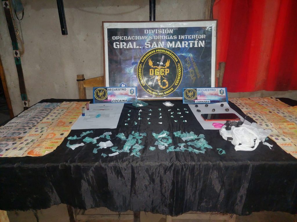 San Martín: secuestraron cocaína, marihuana y dinero en efectivo durante un allanamiento San Martín: secuestraron cocaína, marihuana y dinero en efectivo durante un allanamiento