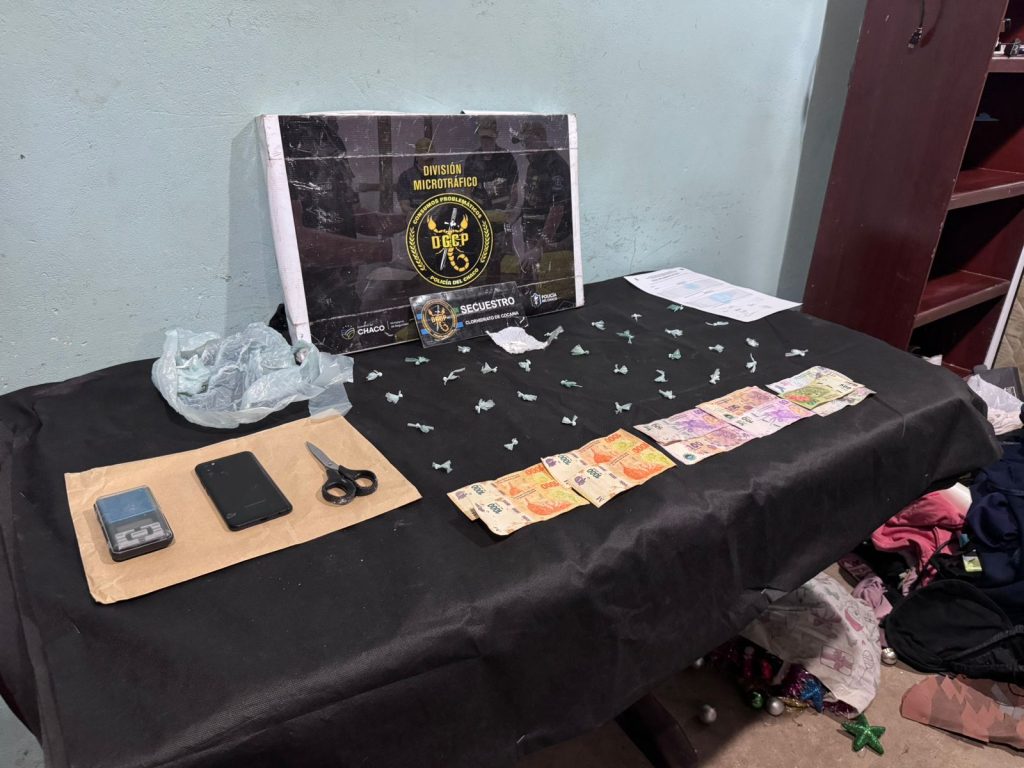 Allanamiento por narcomenudeo en Resistencia: secuestraron cocaína, dinero y detuvieron a un joven de 20 años