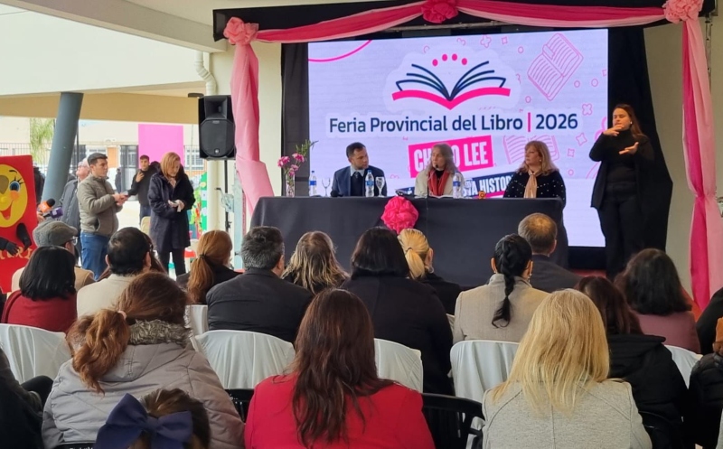Chaco Lee 2026: comenzó la Feria Provincial del Libro con una amplia propuesta para fortalecer la lectura Chaco Lee 2026: comenzó la Feria Provincial del Libro con una amplia propuesta para fortalecer la lectura