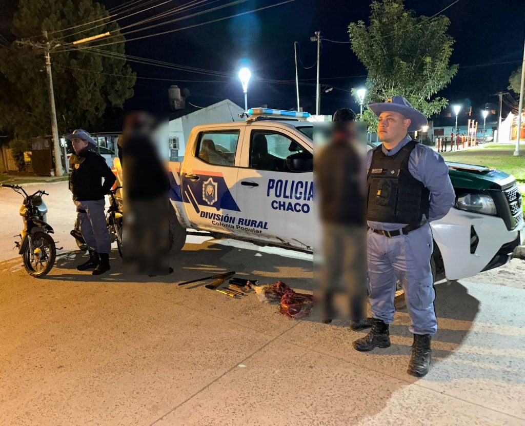 Fueron sorprendidos en un campo cazando: habían faenado un ñandú