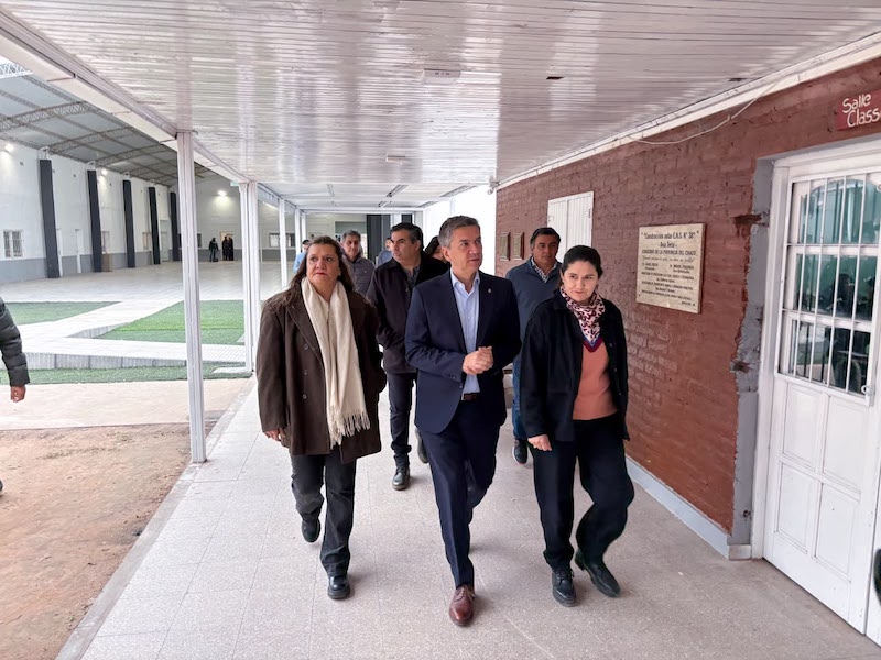 Avia Terai: Zdero constató el avance de obras en la EES N°27 y ratificó su compromiso con la educación Avia Terai: Zdero constató el avance de obras en la EES N°27 y ratificó su compromiso con la educación