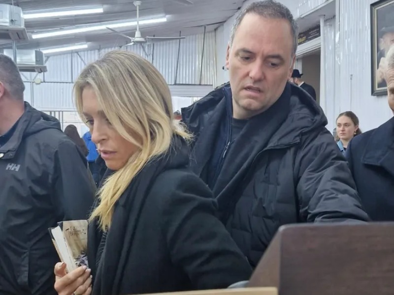 El juez Lijo prohibió a Adorni salir del país por riesgo de fuga El juez Lijo prohibió a Adorni salir del país por riesgo de fuga