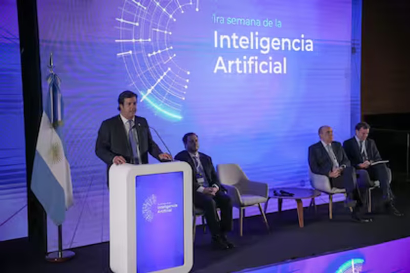 El Gobierno desplazó a Darío Geuna y busca reemplazante para Ciencia y Tecnología El Gobierno desplazó a Darío Geuna y busca reemplazante para Ciencia y Tecnología