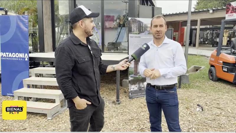 Martínez destacó el impacto cultural y económico de la Bienal: “Es una gran oportunidad para muchos emprendedores y artesanos” Martínez destacó el impacto cultural y económico de la Bienal: “Es una gran oportunidad para muchos emprendedores y artesanos”