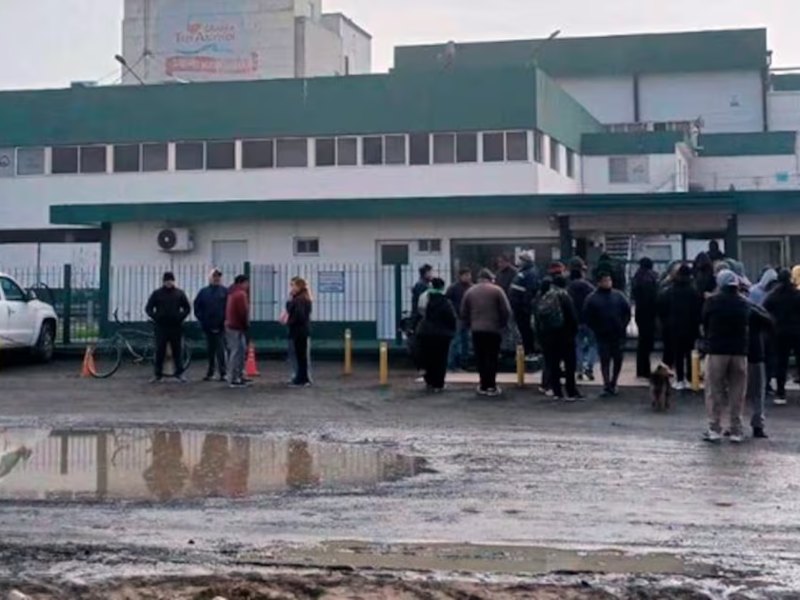 Granja Tres Arroyos suspendió la actividad de su planta en Capitán Sarmiento y temen cierre definitivo Granja Tres Arroyos suspendió la actividad de su planta en Capitán Sarmiento y temen cierre definitivo