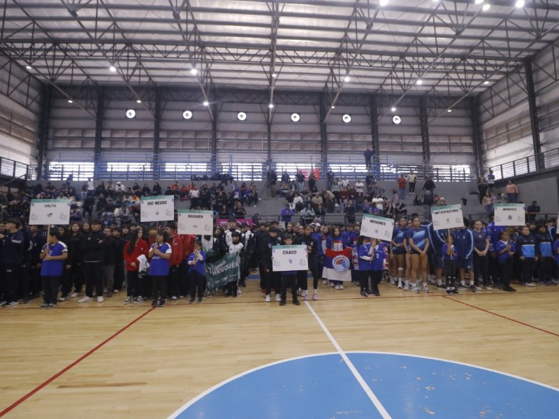 Chaco recibe a 800 jóvenes de todo el país para el Campeonato Nacional Sub 14 de Vóley Chaco recibe a 800 jóvenes de todo el país para el Campeonato Nacional Sub 14 de Vóley
