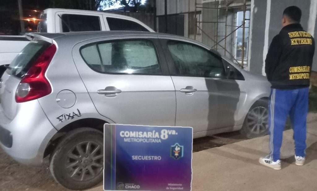 La policía recuperó un automóvil robado: estaba en el patio de una vivienda