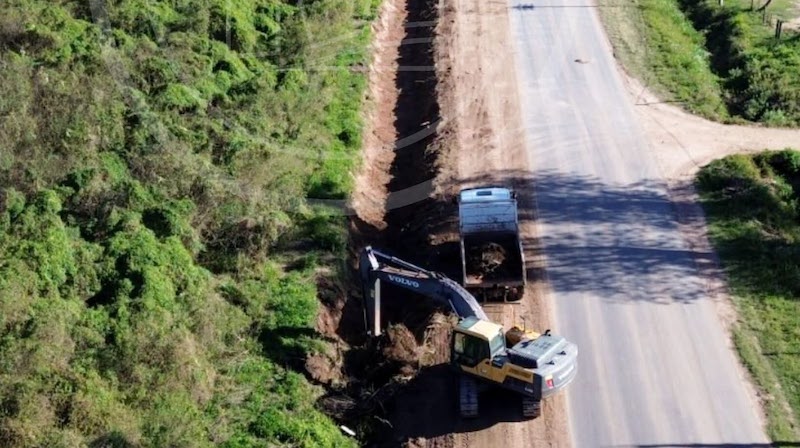 Las Breñas ejecuta trabajos de limpieza y construcción de canales ante el fenómeno de El Niño Las Breñas ejecuta trabajos de limpieza y construcción de canales ante el fenómeno de El Niño
