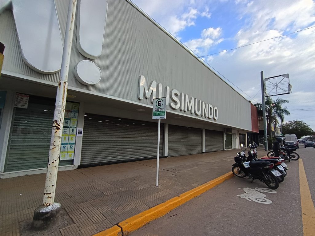 Sáenz Peña: cerró Musimundo y despidió a sus 17 trabajadores Sáenz Peña: cerró Musimundo y despidió a sus 17 trabajadores