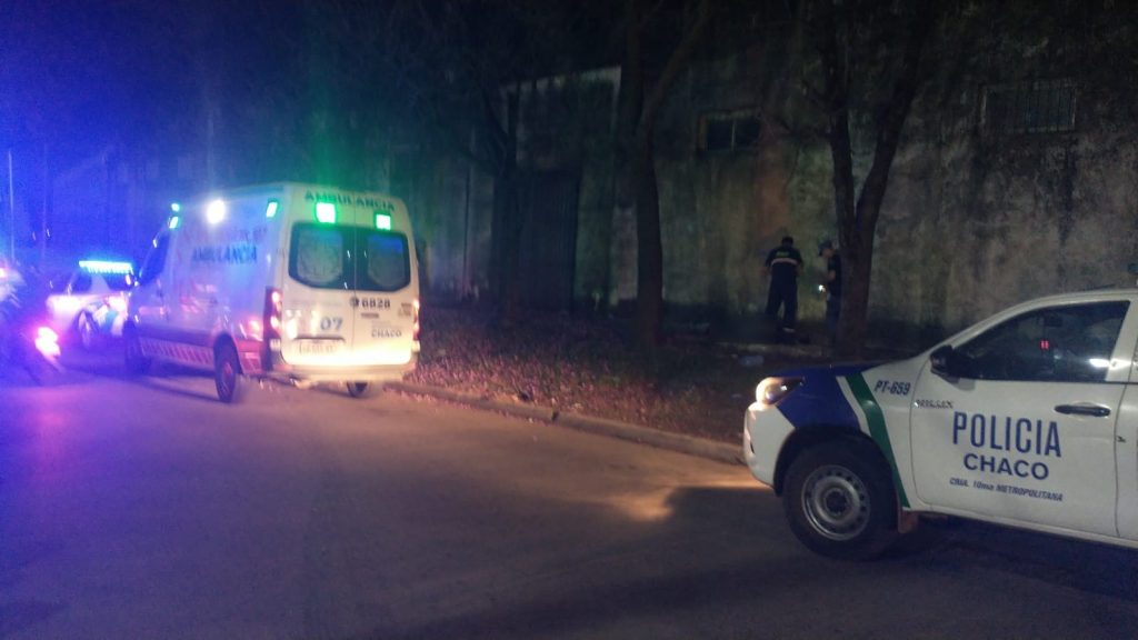 Intentó escapar por los techos y terminó herido tras caer desde una altura