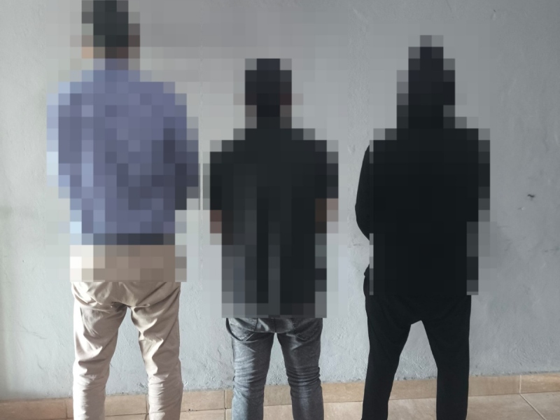 Allanaron cuatro domicilios y aprehendieron a tres personas por una causa de abigeato Allanaron cuatro domicilios y aprehendieron a tres personas por una causa de abigeato
