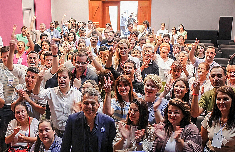 Sergio Massa pidió al Frente Renovador impulsar una agenda federal y unir al peronismo Sergio Massa pidió al Frente Renovador impulsar una agenda federal y unir al peronismo