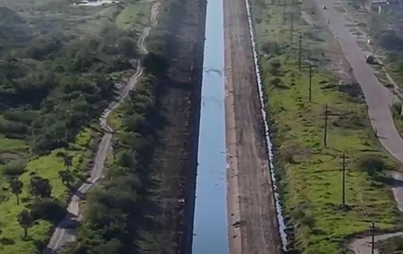 Plan preventivo ante El Niño: Vialidad Provincial concluyó la limpieza del canal Soberanía Plan preventivo ante El Niño: Vialidad Provincial concluyó la limpieza del canal Soberanía