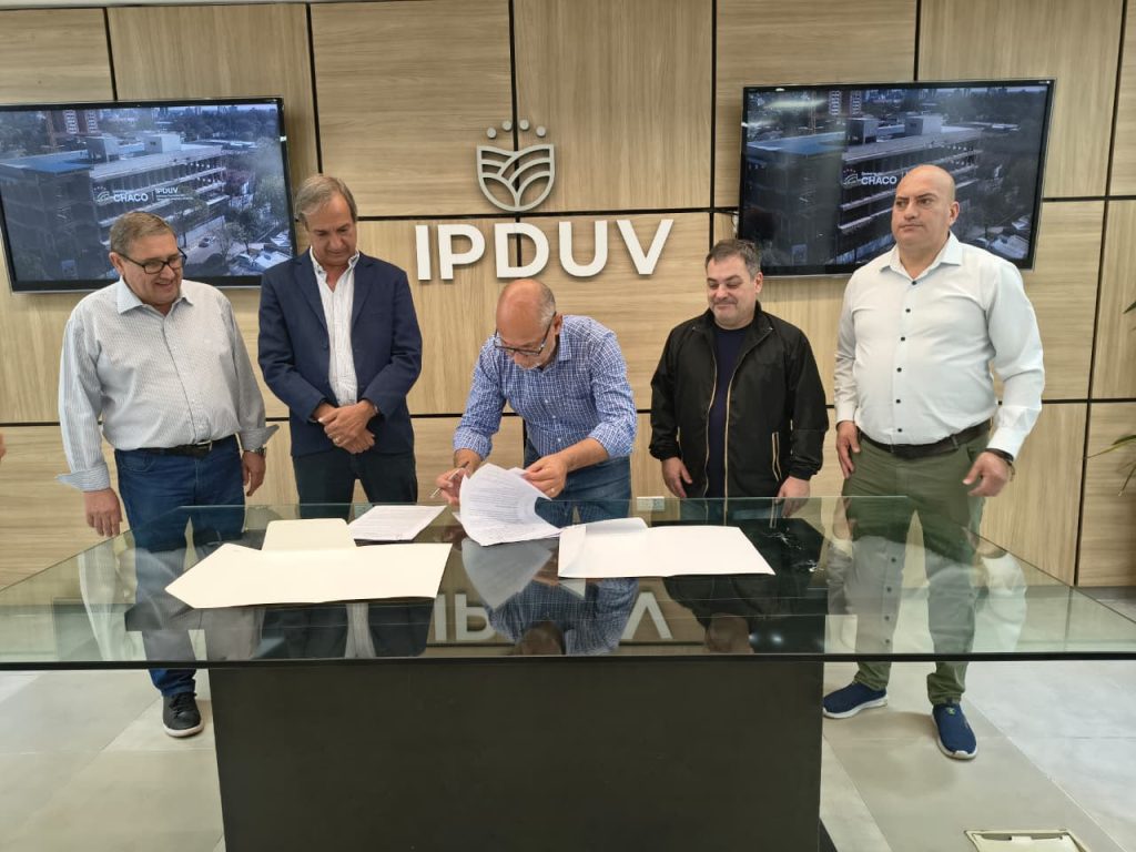 El Ipduv y SUOPE avanzan en la regularización dominial del barrio Luz Esperanza