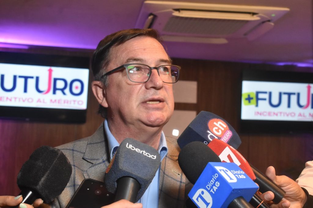 Más Futuro: comienzan los pagos, amplían la entrega de tarjetas y sigue abierta la inscripción